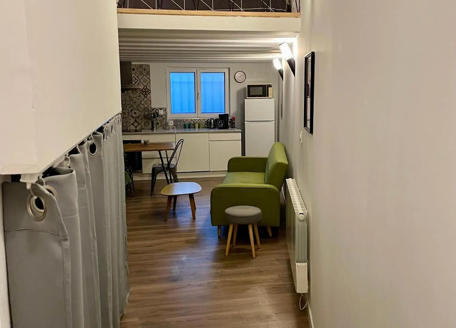 Charmant Loft Cluses 0*,  France